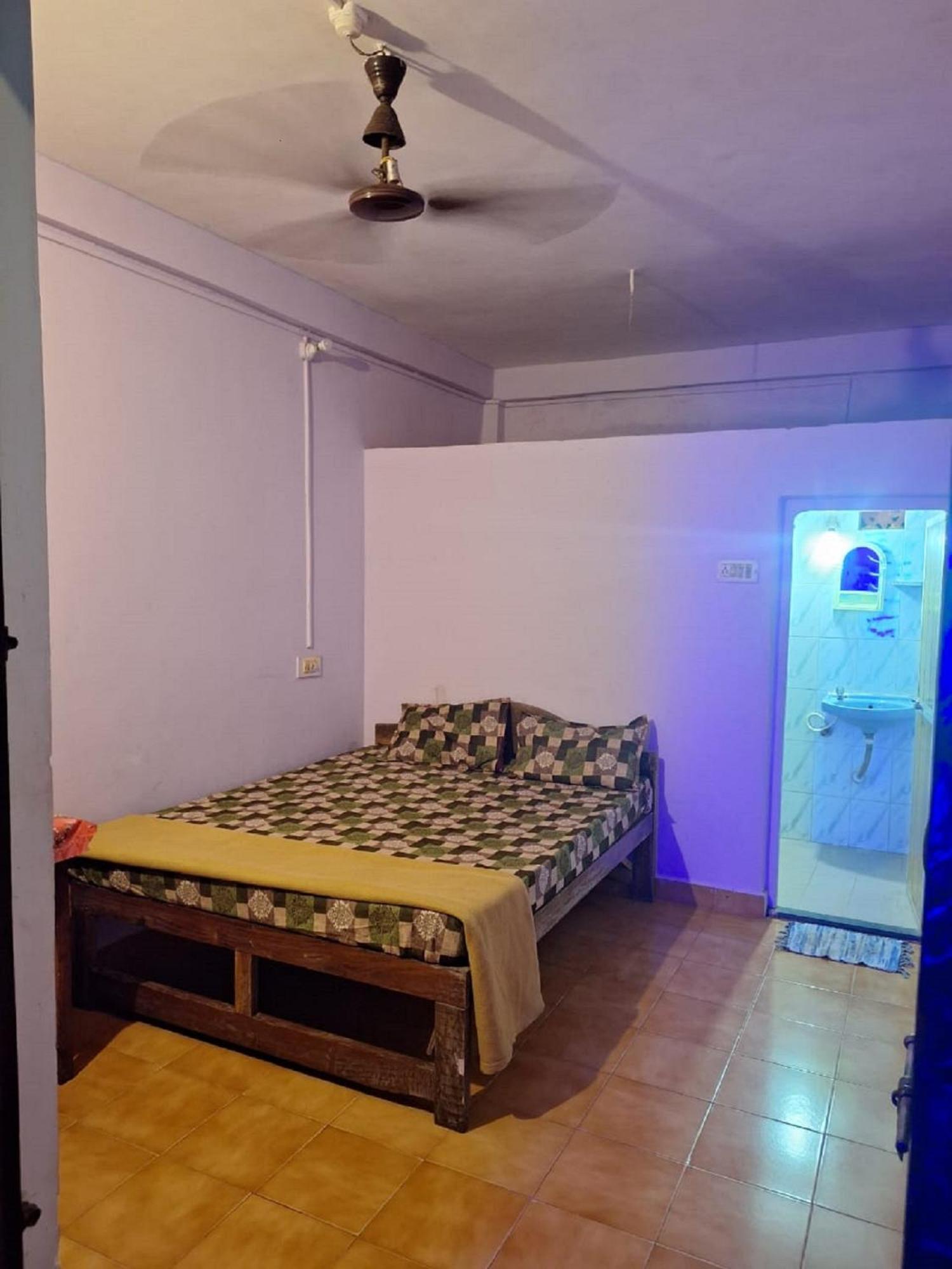 Arambol Beach Laxmi Guest House Екстериор снимка